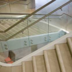 glass-staircase-2
